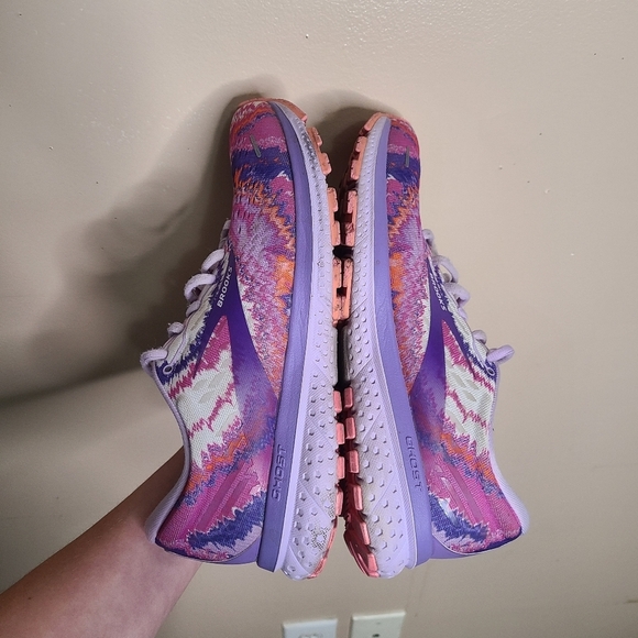 Brooks Ghost Tie Dye Running Shoes - Picture 8 of 9